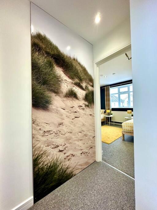 Spacious Group Haven: 8-bedroom Comfort Near Town & Bournemouth